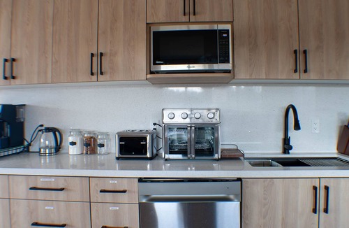 Faraday Cottage | Bright and Beautiful Brand New Cozy Lake Front Cottage in Bancroft