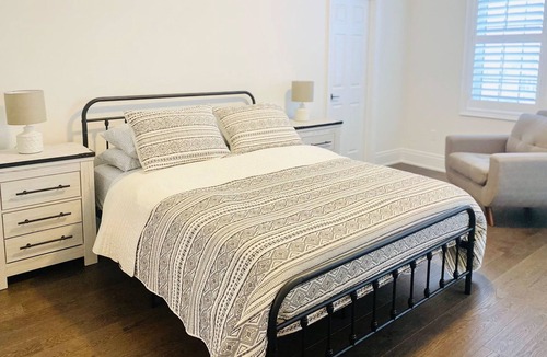 Springwater House | Bright, modern, spacious home with fireplace, near gorgeous lakes & skiing