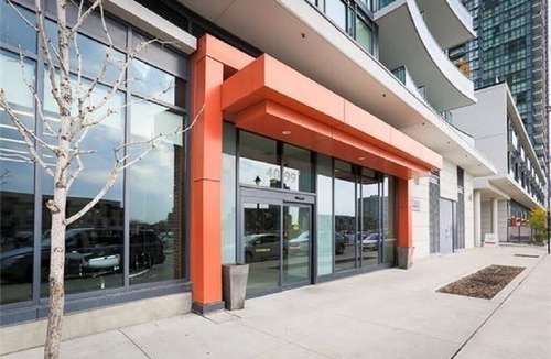 Downtown Mississauga Apartment | Bright *Quarantine Friendly* 1 BD condo in the heart of Mississauga Downtown