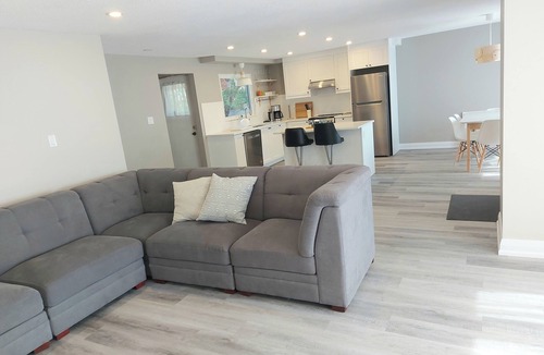 Ottawa Division House | Bring the whole family to this great place with lots of room for fun.
