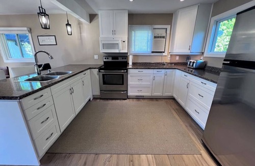 Buckhorn Cottage | Buckhorn Lakeside Cottage