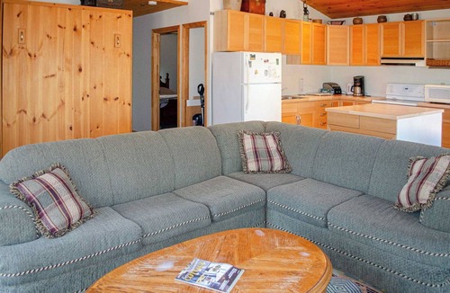 Trent Lakes Cottage | Buckhorn's Angelfire Resort - High View