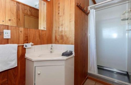 Kaiteriteri Apartment | Budget One Bedroom Unit