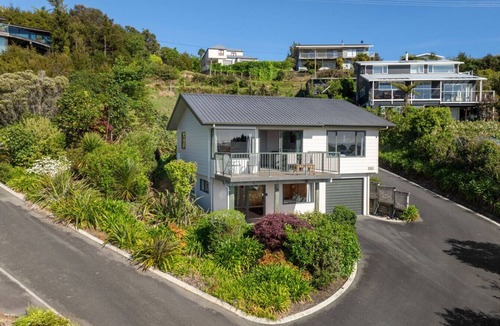 Kaiteriteri Apartment | Budget Studio Unit Garden view