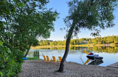 Richwood Cabin | Buffalo Lake Cabin I Private Beach l Detroit Lakes l Pet Friendly