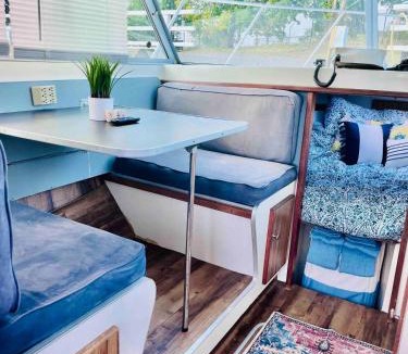 Black Rock Boat Rental | Buffalo’s River Den