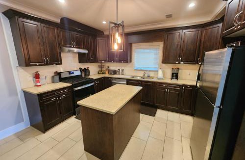 Burnaby Villa | Burnaby 4 bed 3 bath duplex