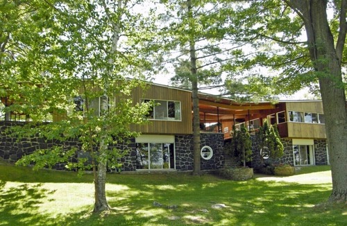 Leeds and the Thousand Islands Cottage | Island Paradise at Totem Point on Tar Island in the 1000 Islands