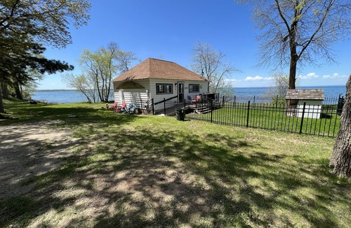 Longville Cabin | Cabin 1 Shady Acres, Waterfront Cabin on Leech Lake, fishing, swimming, boating