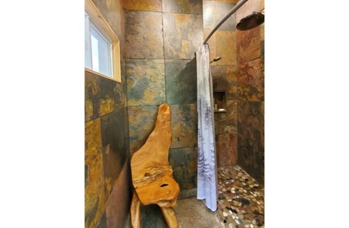 Tyendinaga Cabin | Cabin in the Woods Private Beach Hangout & Sauna