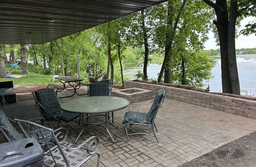 Waterville Cabin | Cabins overlooking the lake Sakatah, bordering the state trail
