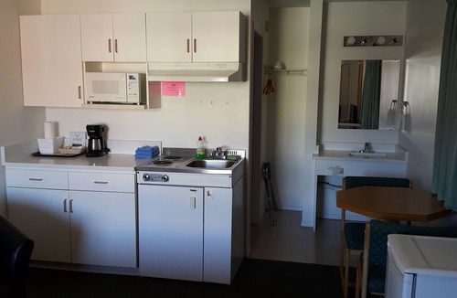 Oliver Hotel | Cactus Tree Inn