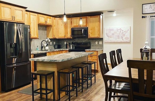 Bemidji House | Calling Outdoor Adventurers! Resting on Grace Lake House with Home Theater!