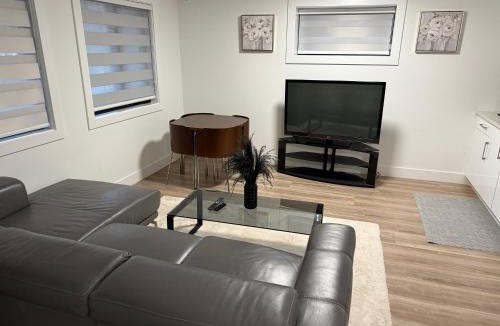Guildford Apartment | Calm & Cozy Private Suite