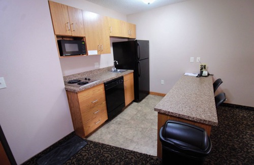 Canby Hotel | Canby Inn And Suites