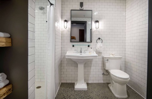 Ranier Hotel | Cantilever Hotel, Trademark Collection by Wyndham