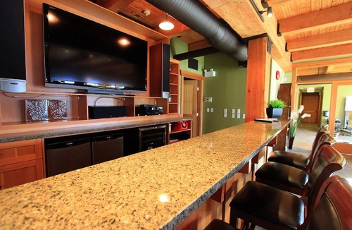 Blind Bay House | Carmel Beach Private Lodges - Unit #1. Lakefront 3 bedroom unit.