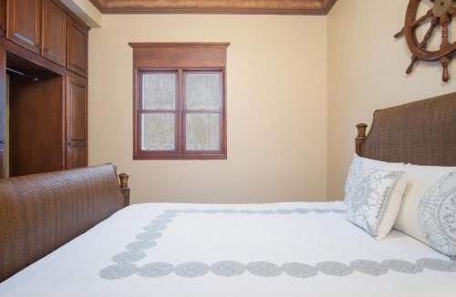 Backus House | Casa De Miguel