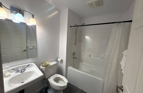 Fraser Lake Hotel | Cataline Motor Inn
