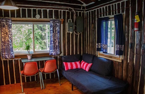 North Frontenac House | Cedar Cabin - North Frontenac Lodge