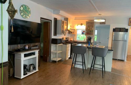 Kingsville House | Cedar Island Xanadu