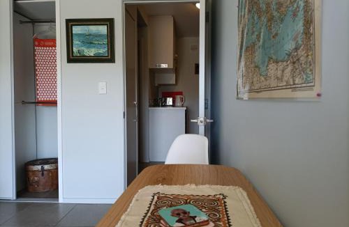 Diamond Harbour House | Central Diamond Harbour Guest Suite