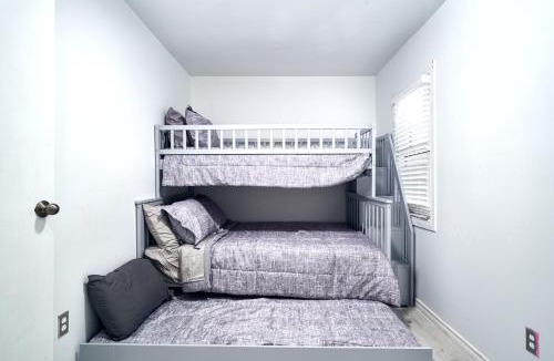 Windsor Apartment | Centrally located 3BDRM home in CityCore!