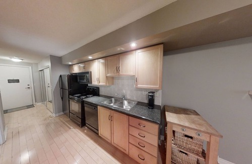 Toronto Entertainment District Apartment | Centrally Located Studio Condo in DT Toronto