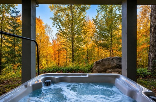 Sainte-Beatrix Ski Chalet | Chalet du Sommet SPA