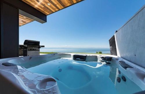 La Malbaie Ski Chalet | Chalet L'Eaurizon Charlevoix