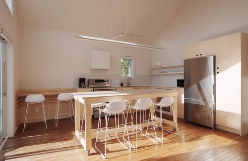 Shefford Ski Chalet | Chalets ÖST à Shefford - GROUP PACKAGE -