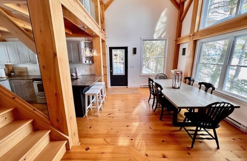 North Kawartha Cottage | Chandos Lake Waterside Retreat