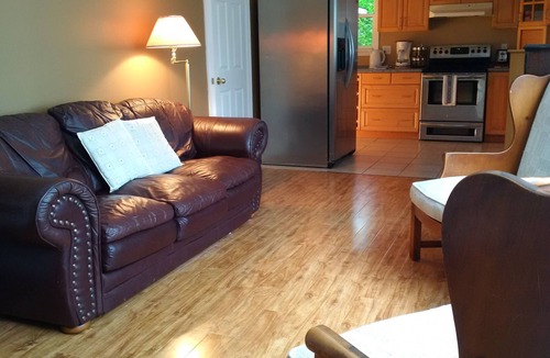 Leeds and the Thousand Islands Apartment | Charleston Lake Blue Heron