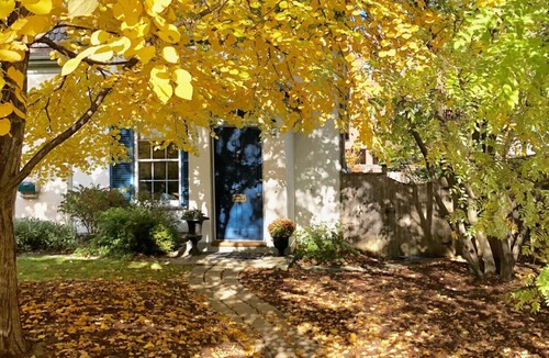 Kingston House | Charming 1843 home in the heart of downtown Kingston