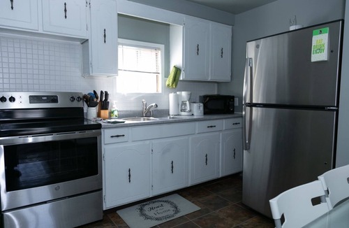Port Dalhousie Apartment | Charming 2 Bedroom Apartment in the Heart of Port Dalhousie