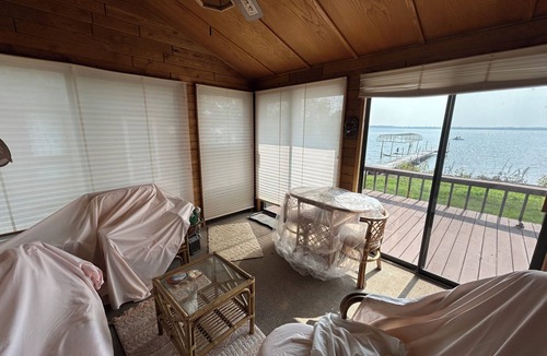 Sturgeon Lake Cabin | Charming 2-bedroom cabin in serene Sturgeon Lake with AC