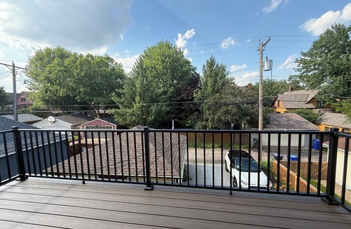 Summit - University Condo | Charming 2-bedroom condo in wonderful Saint Paul with Balcony