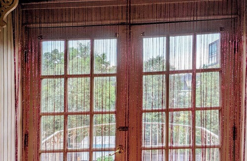 Uptown Apartment | Charming 3-bedroom apartment with laundry and blazing WiFi in serene Minneapolis