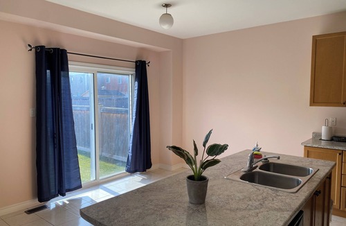 Shelburne House | Charming 4-bedroom house with WiFi and AC in peaceful Shelburne