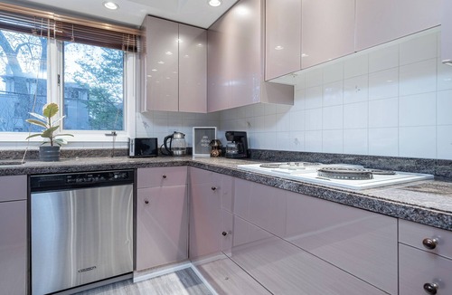Forest Hill South House | Charming 5-Bedroom Forest Hill Home