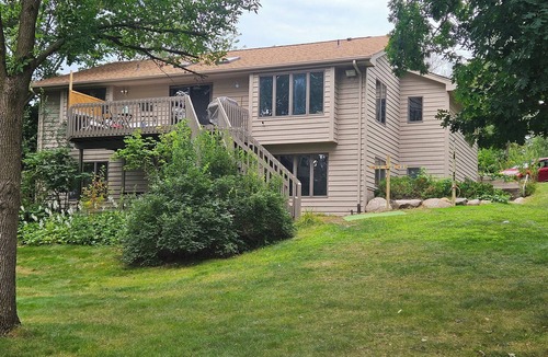 Forest Lake House | Charming and spacious 5 bedroom, 3 bath,19 guest home on peaceful keewahtin lake