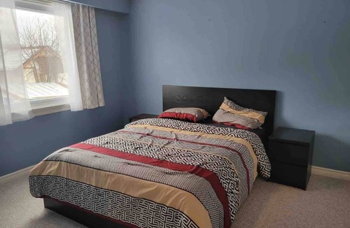 Caledon House | Charming Bungalow 25 mins from Toronto Airport