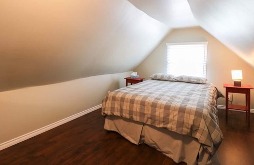 Port Dover House | Charming cottage away from home