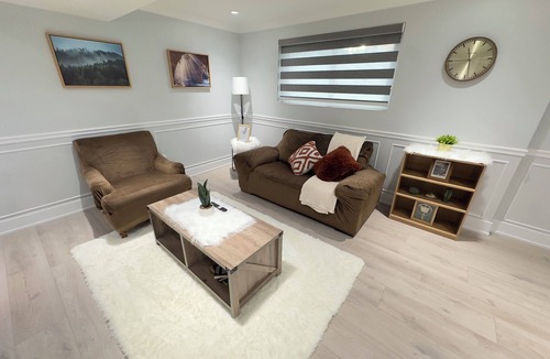 Grantham House | Charming Hidden Gem 2BD close to Falls & Wineries!