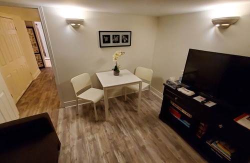 Woodbine Gardens Cabin | Charming home away from home with all the amenities