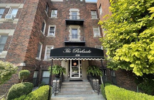 South Central Apartment | Charming Renovated One Bedroom Apartment.