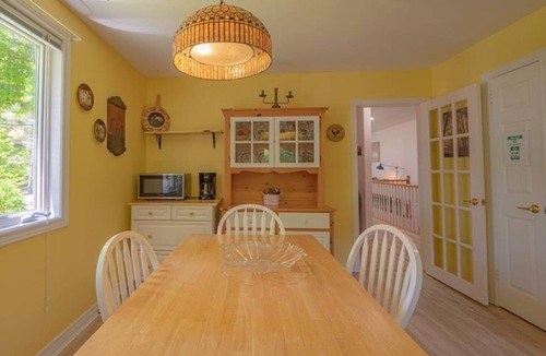 Trent Lakes Cottage | Charming Sandy Lake Cottage - Hot tub, Sauna