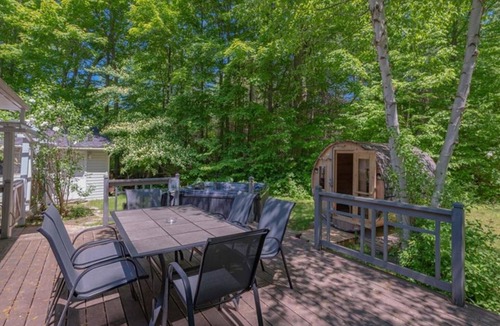 Trent Lakes Cottage | Charming Sandy Lake Cottage - Hot tub, Sauna