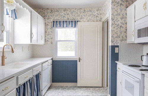 Brainerd House | Charming Tudor in the heart of Brainerd