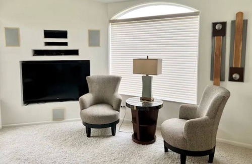New York Mills House | Cheerful two bedroom home with patio